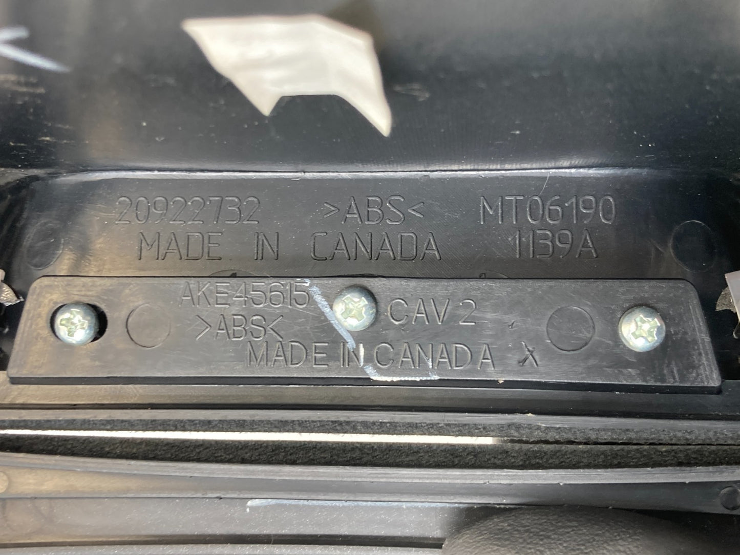 2010-2017 GMC Terrain Center Console Storage Compartment Bin 20922732 OEM