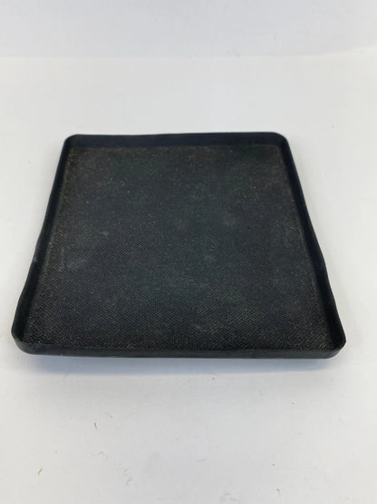 2003-2006 KIA SORENTO CENTER CONSOLE STORAGE COMPARTMENT RUBBER LINER MAT OEM