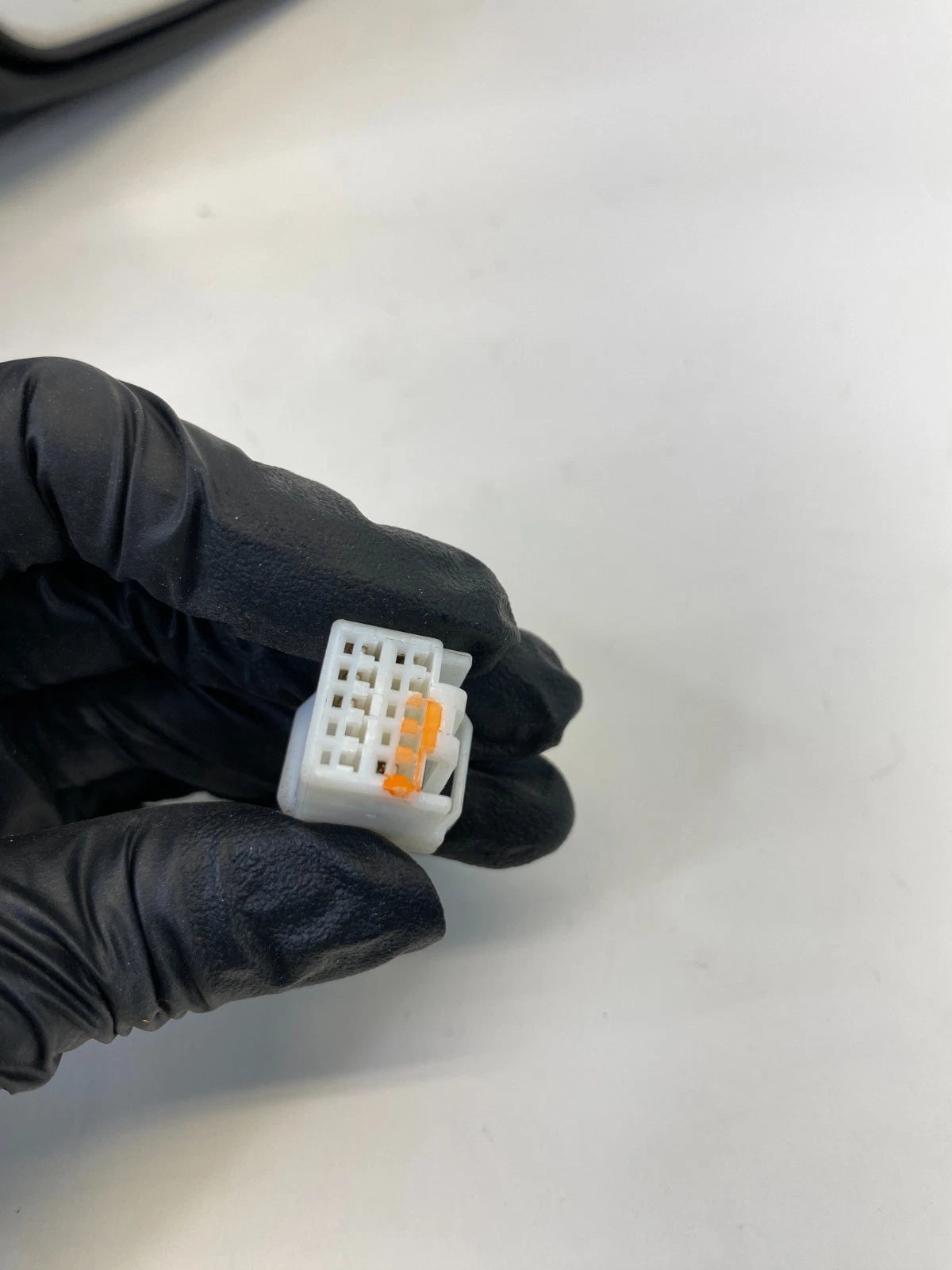 2004-2010 TOYOTA SIENNA FRONT RIGHT PASSENGER SIDE VIEW POWER DOOR MIRROR OEM