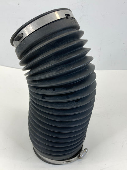 2011-2016 Town & Country 3.6L V6 Engine Air intake Cleaner Hose Duct Tube Assy