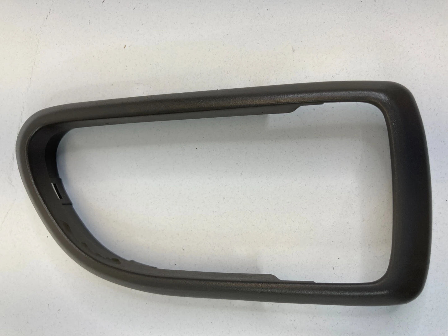 2000-2004 SUBARU OUTBACK FR RH INSIDE DOOR HANDLE BEZEL TRIM COVER PANEL OEM