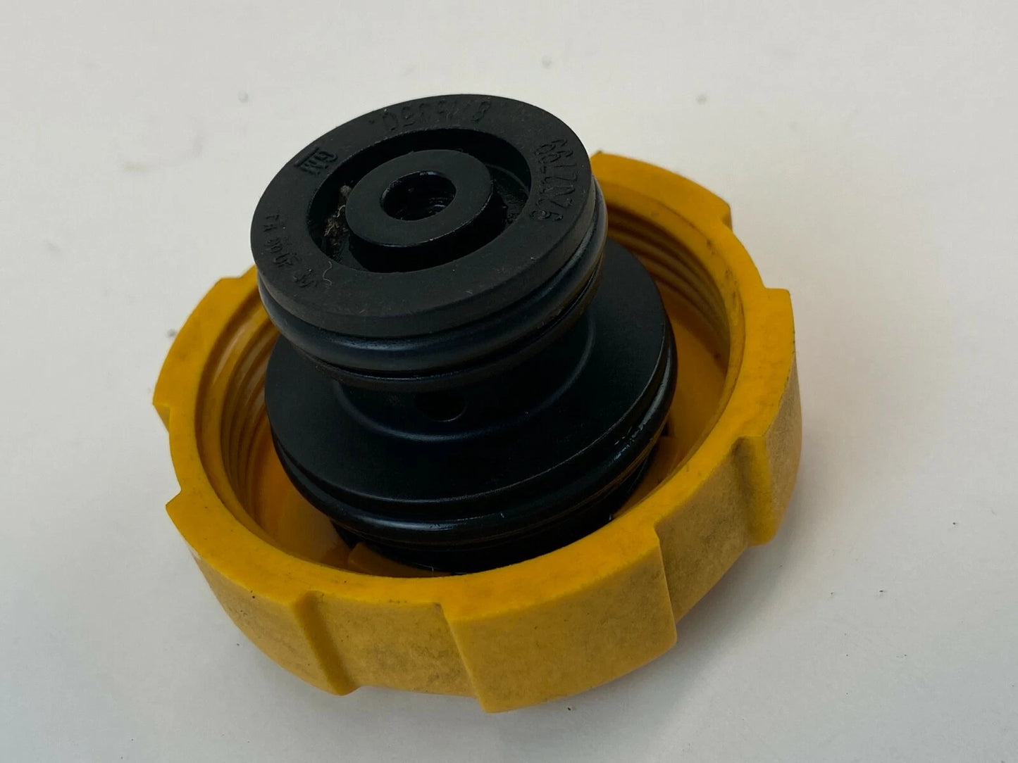 2008 SATURN ASTRA HATCHBACK RADIATOR ENGINE COOLANT RESERVOIR BOTTLE CAP FLUID
