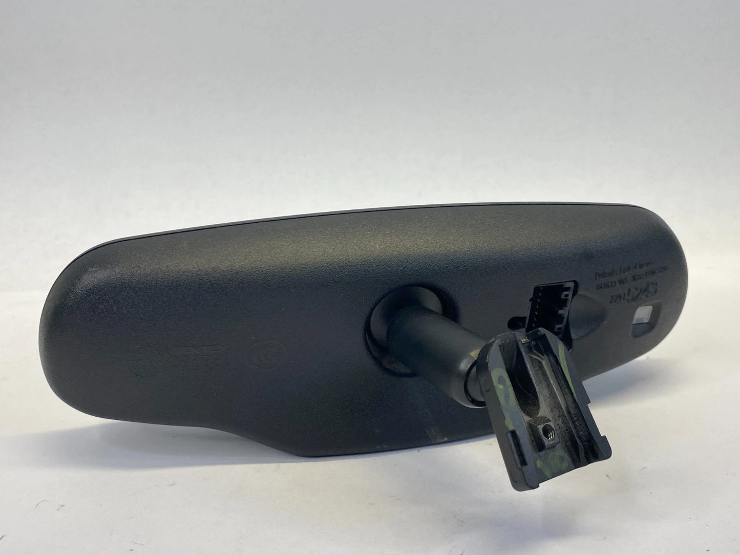 09-16 CHEVROLET TRAVERSE INTERIOR REAR VIEW MIRROR ONSTAR AUTO DIM OEM 22915243