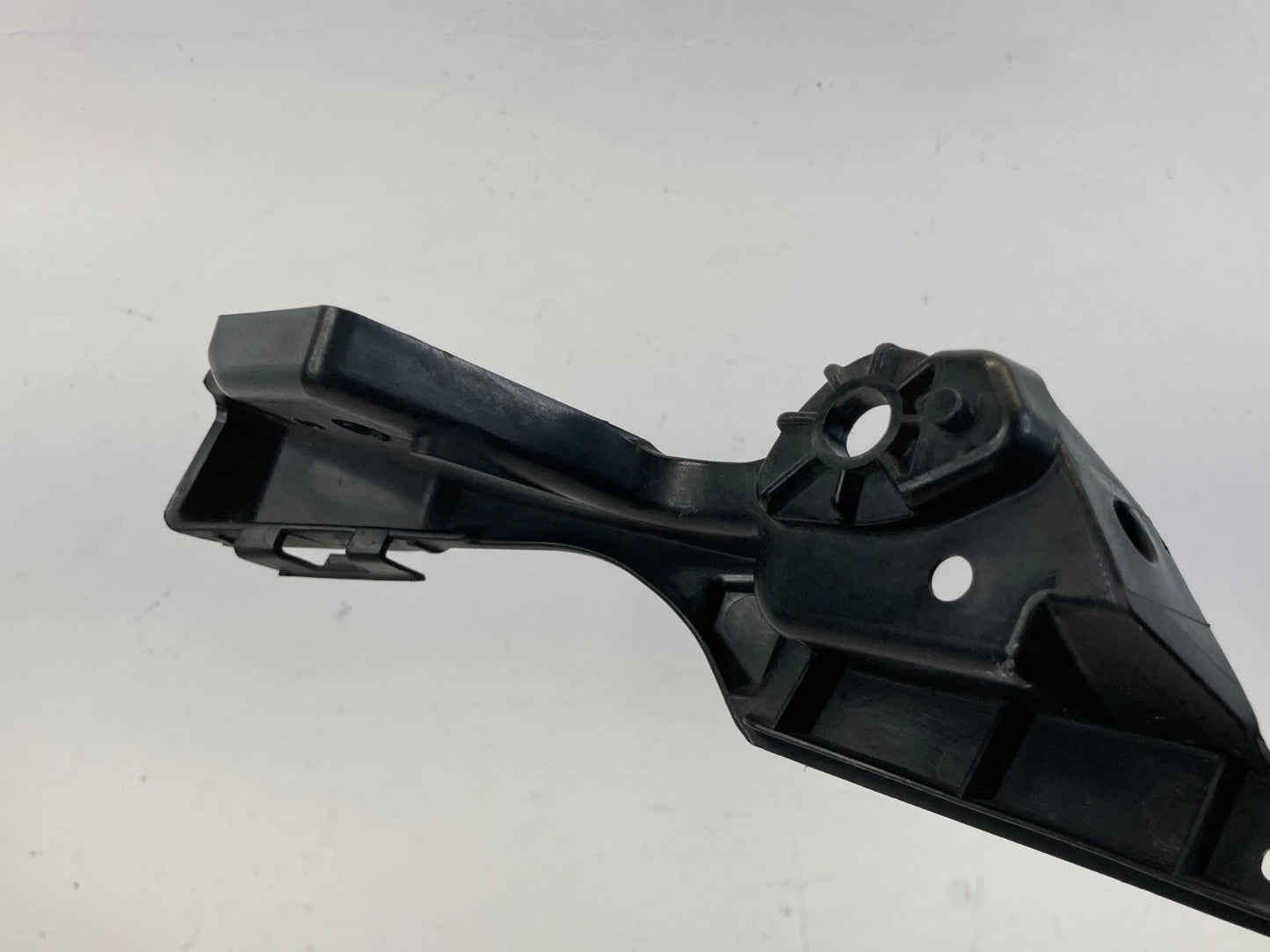 2015 2016 2017 Honda Fit Front Right Side Headlight Lamp Mount Bracket OEM