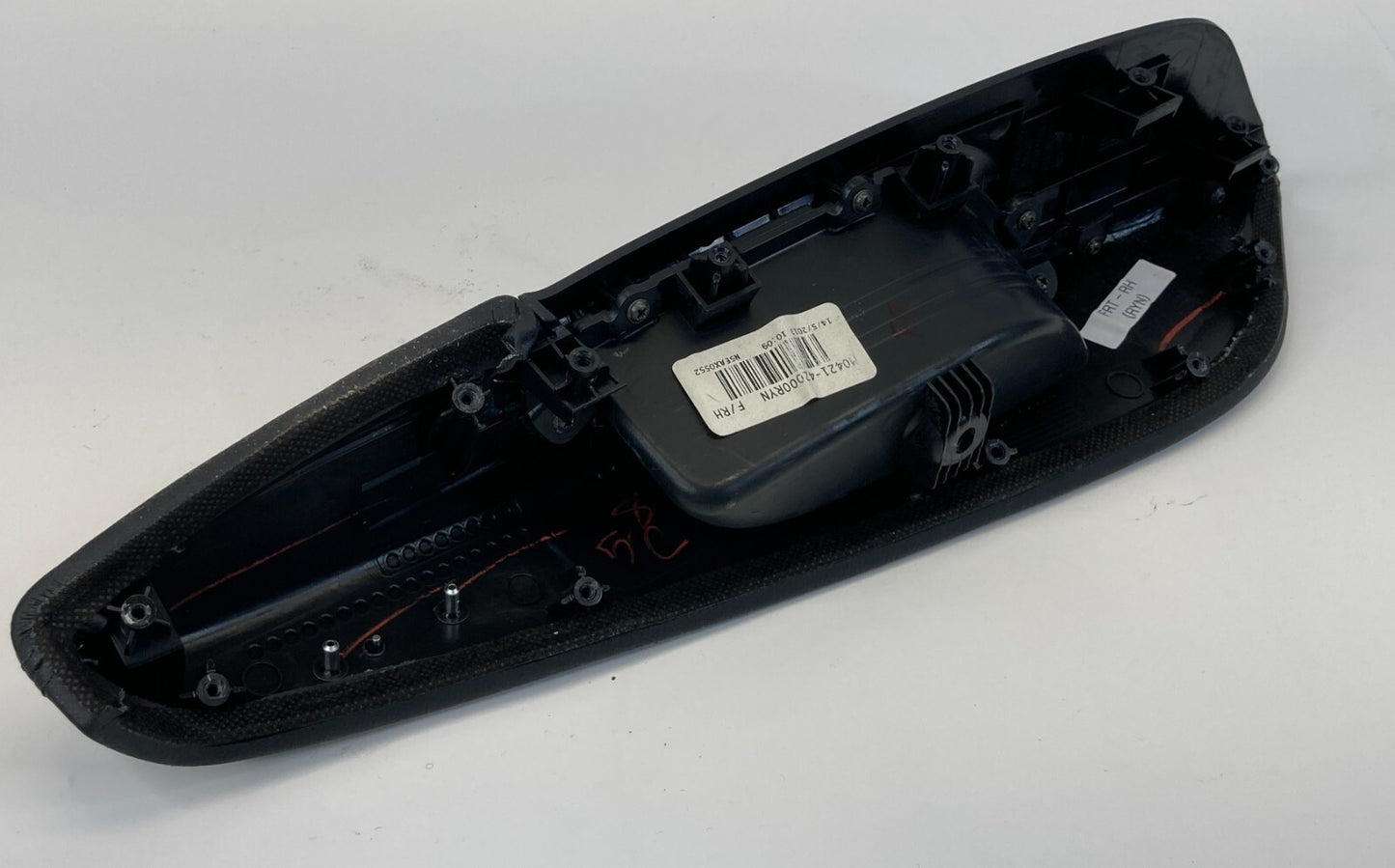 2013-2016 Hyundai Santa Fe Sport Front Right Side Door Armrest Pull Handle Assy