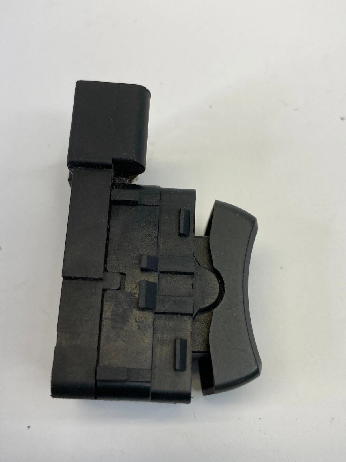 2010-2017 CHEVROLET EQUINOX FRONT LEFT DRIVER SEAT POWER LUMBAR CONTROL SWITCH