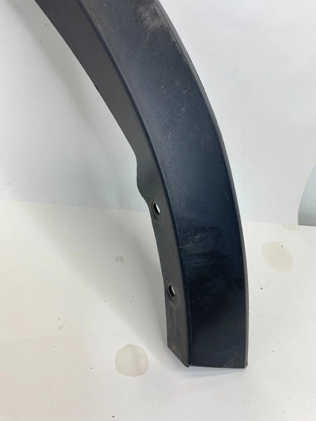 13-19 FORD EXPLORER INTERCEPTOR SUV REAR LEFT SIDE QUARTER WHEEL MOLDING TRIM