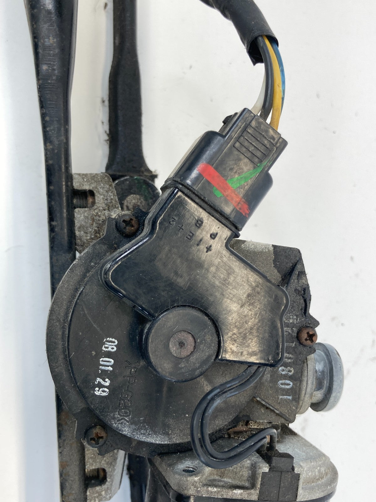 06-10 Hyundai Sonata Front Windshield Wiper Linkage & Wiper Motor 98110-3K000