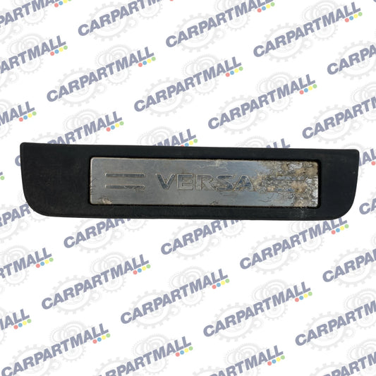 2007-2012 NISSAN VERSA REAR RIGHT DOOR STEP KICKING SCUFF SILL PLATE 769B2-EM00A