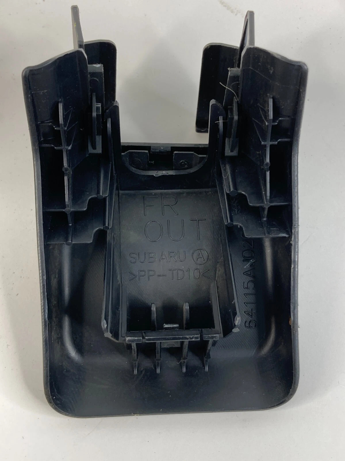 2010-2014 SUBARU LEGACY FRONT RIGHT SIDE SEAT TRACK RAIL END COVER 64115AJ000