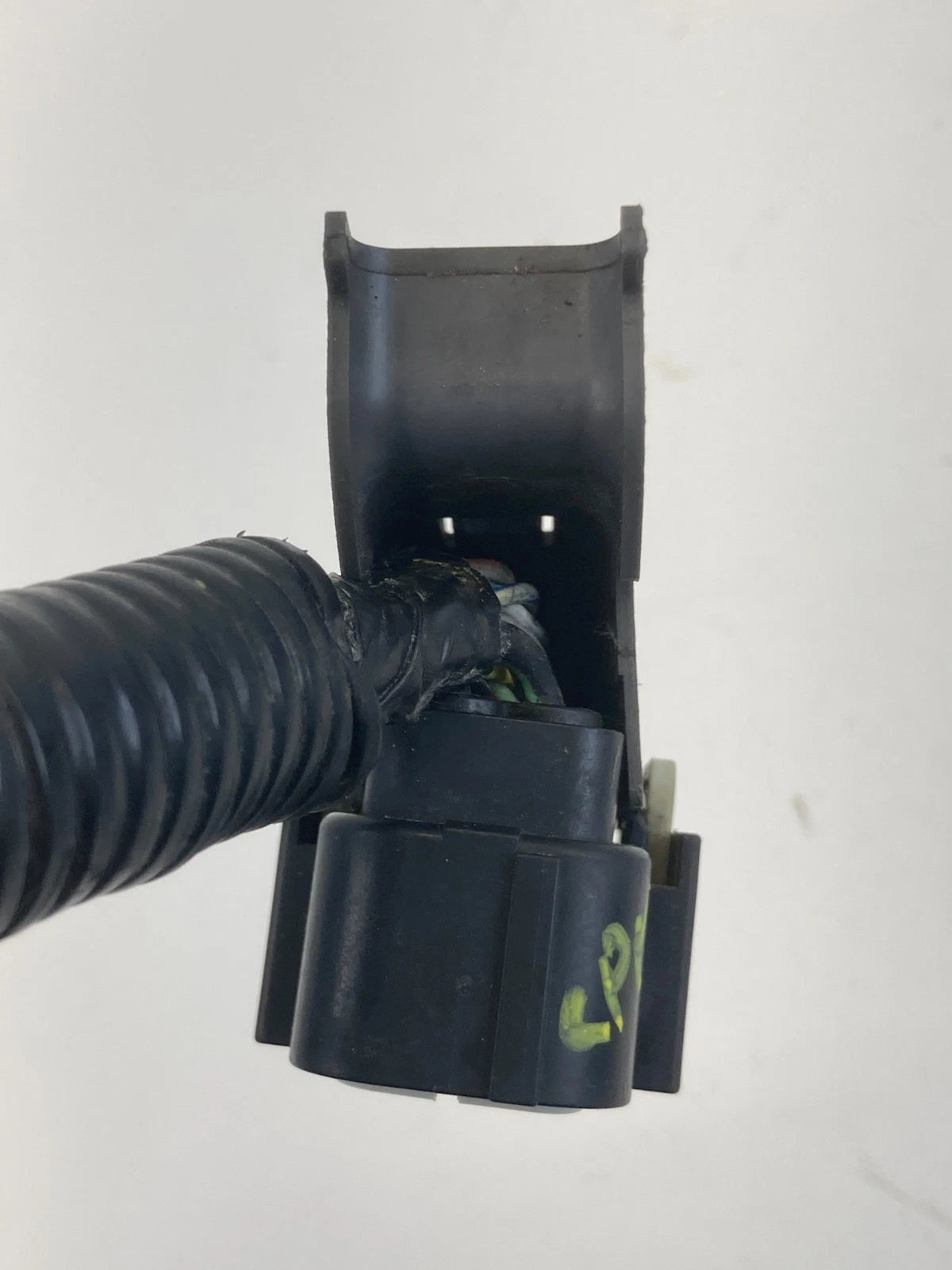 2010-2013 LINCOLN MKT 3.5L V6 AT ABS ANTI LOCK BRAKE PUMP PLUG PIGTAIL CONNECTOR