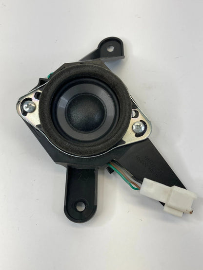 2006-2013 LEXUS IS250 FRONT LEFT DOOR AUDIO SPEAKER TWEETER 86160-53250 OEM