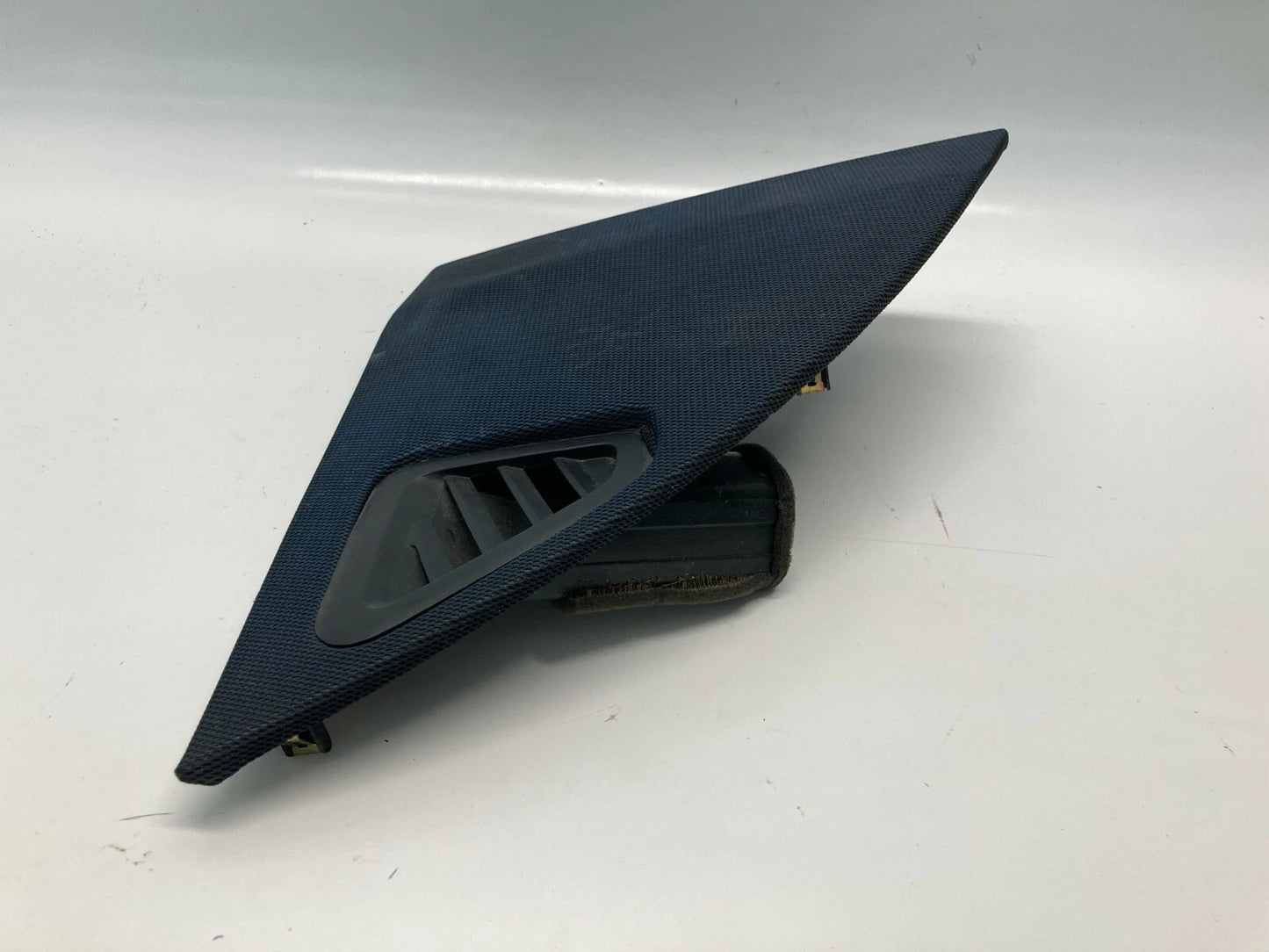03-07 NISSAN MURANO RIGHT SIDE SPEAKER COVER PANEL W/ DASH AIR VENT 68420CA000