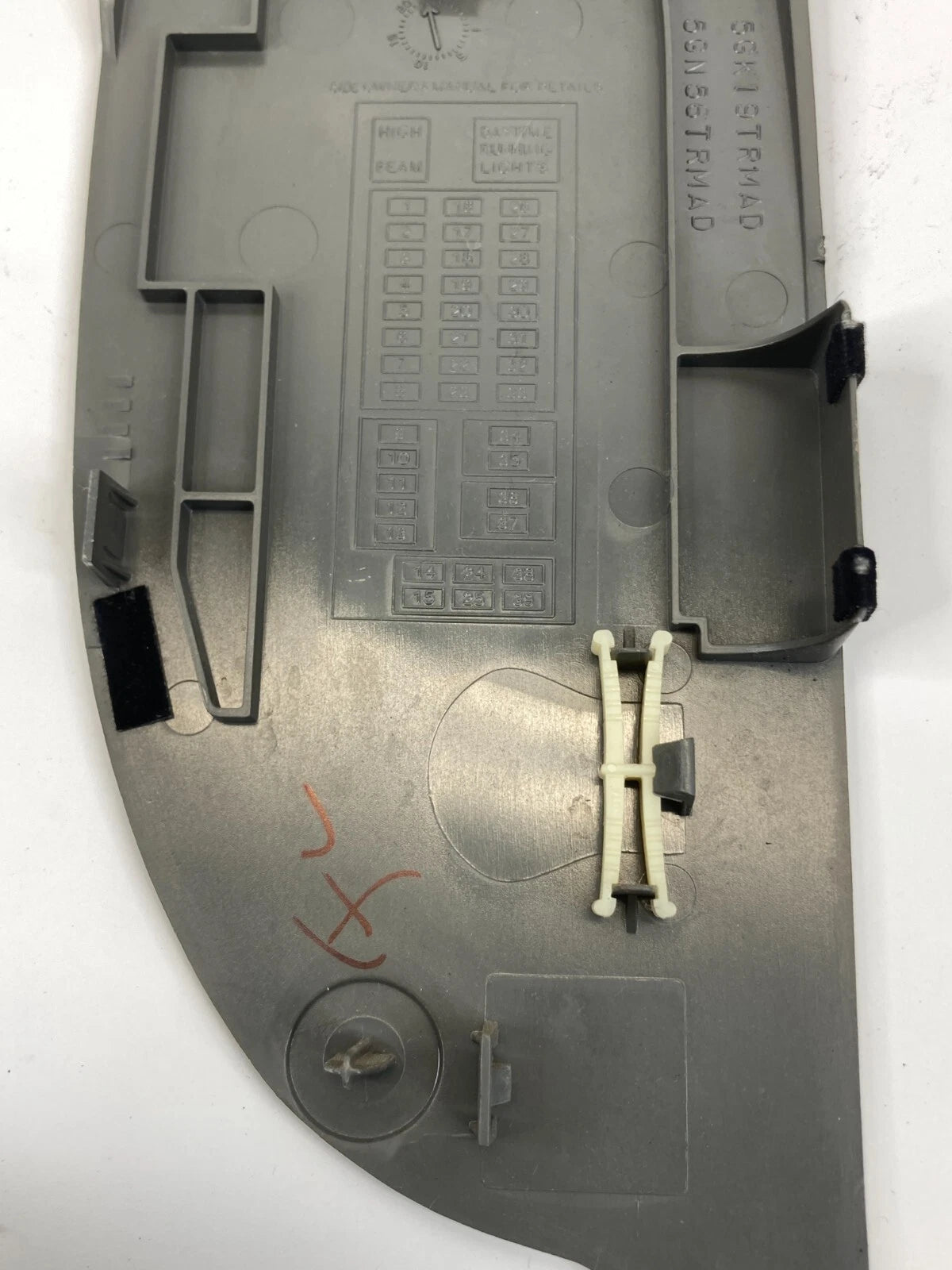 2005-2007 JEEP LIBERTY FRONT LEFT SIDE DASH END CAP COVER TRIM 5GK19TRMAD OEM