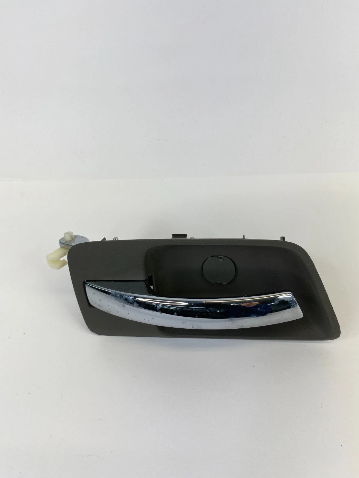 2005-2010 CHRYSLER 300 SEDAN 4-DR 3.5L FRONT RIGHT DOOR INNER HANDLE 1000106666