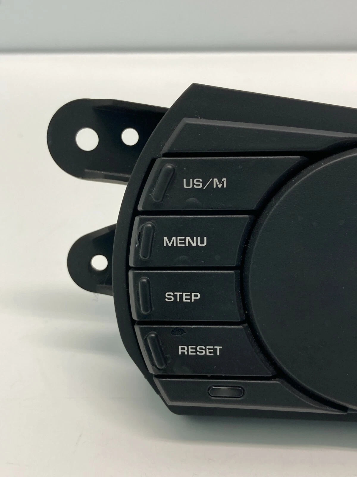 04-07 CHRYSLER PACIFICA DASH ANALOG CLOCK INFO MENU HAZARD SWITCH P05082043AB