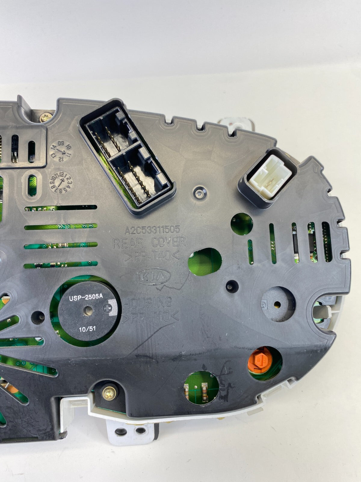 2011-2013 Kia Sorento Dash Instrument Cluster Speedometer 208K Miles 94001-1U010