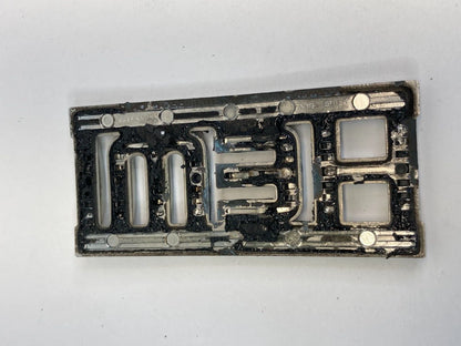 03-05 DODGE RAM 2500 5.7L HEMI MANGUM LEFT OR RIGHT EMBLEM NAMEPLATE 55077661AA