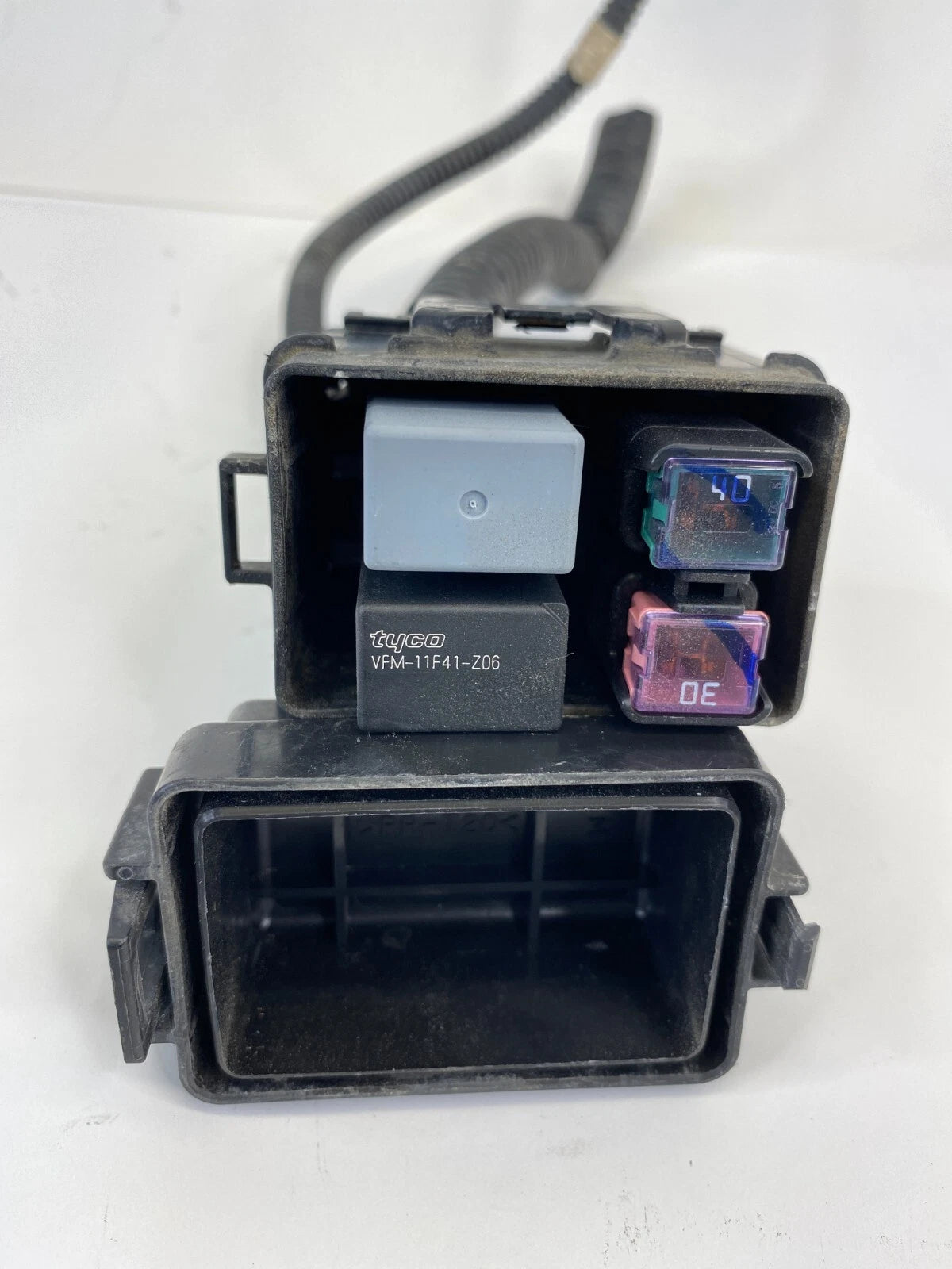 99-04 HONDA ODYSSEY 3.5L V6 AT SMALL ENGINE FUSE RELAY BOX VFM-11F41-Z06 OEM