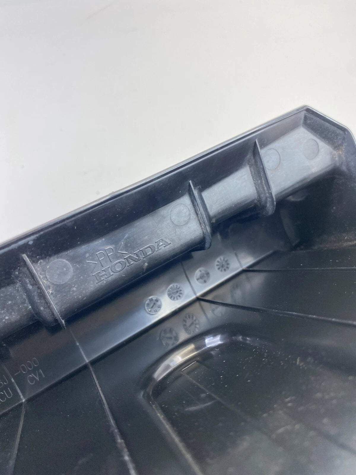 2010-2014 HONDA INSIGHT 1.3L HYBRID ENGINE COMPUTER ECM ECU HOUSING COVER TRIM