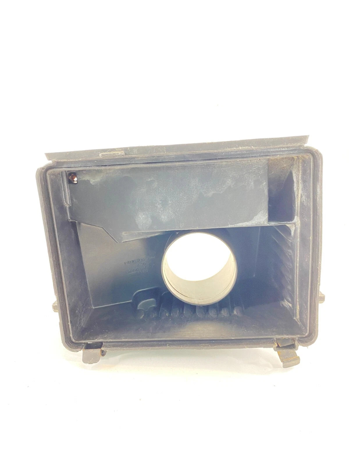 2000-2005 CHEVROLET IMPALA 3.4L AIR INTAKE CLEANER BOX FILTER HOUSING 382677 OEM