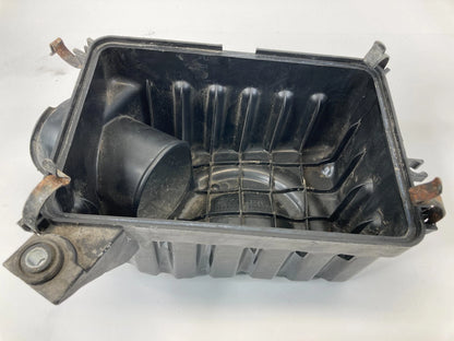 2005-2010 KIA SPORTAGE 2.7L V6 AIR CLEANER INTAKE BOX LOWER CASE OEM 281122E000