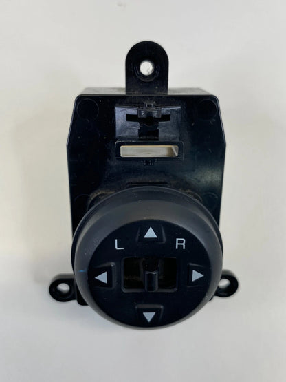 2014-2018 KIA FORTE MIRROR CONTROL BUTTON SWITCH ASSEMBLY 93530-A7100 OEM