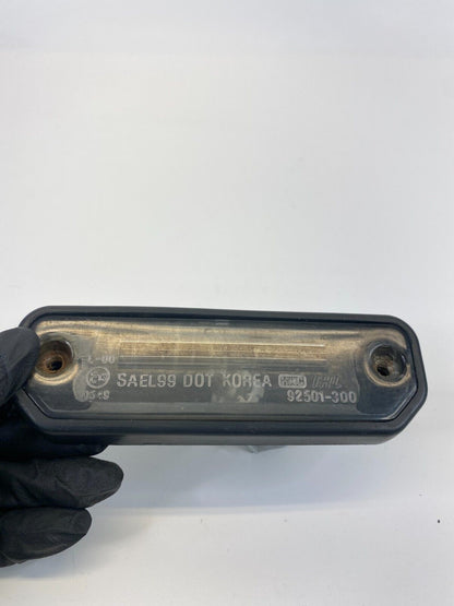 2002 03 04 2005 Hyundai Sonata Rear Trunk License Lamp Plate Light 92501-3D0