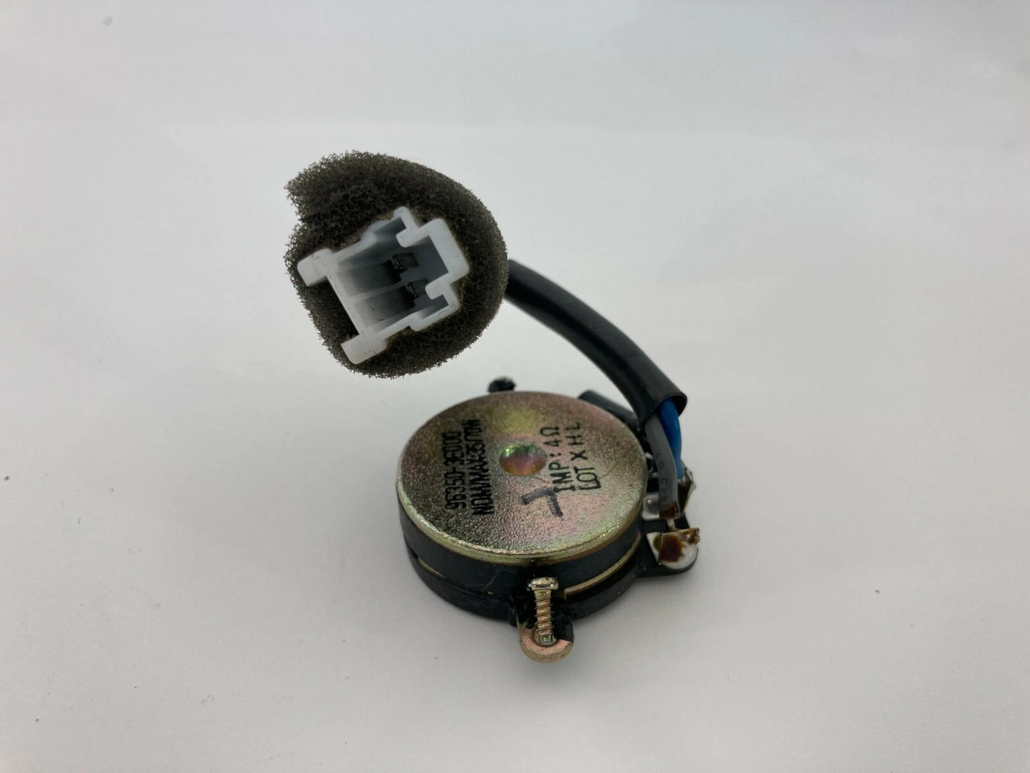 2003-2006 KIA SORENTO FRONT LEFT DRIVER DOOR SPEAKER TWEETER 96350-3E000 OEM