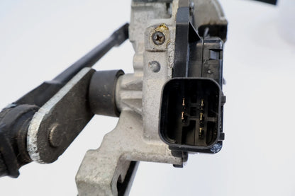 06-11 KIA RIO FRONT WINDSHIELD WIPER MOTOR AND LINKAGE ASSEMBLY OEM 98110-1G000