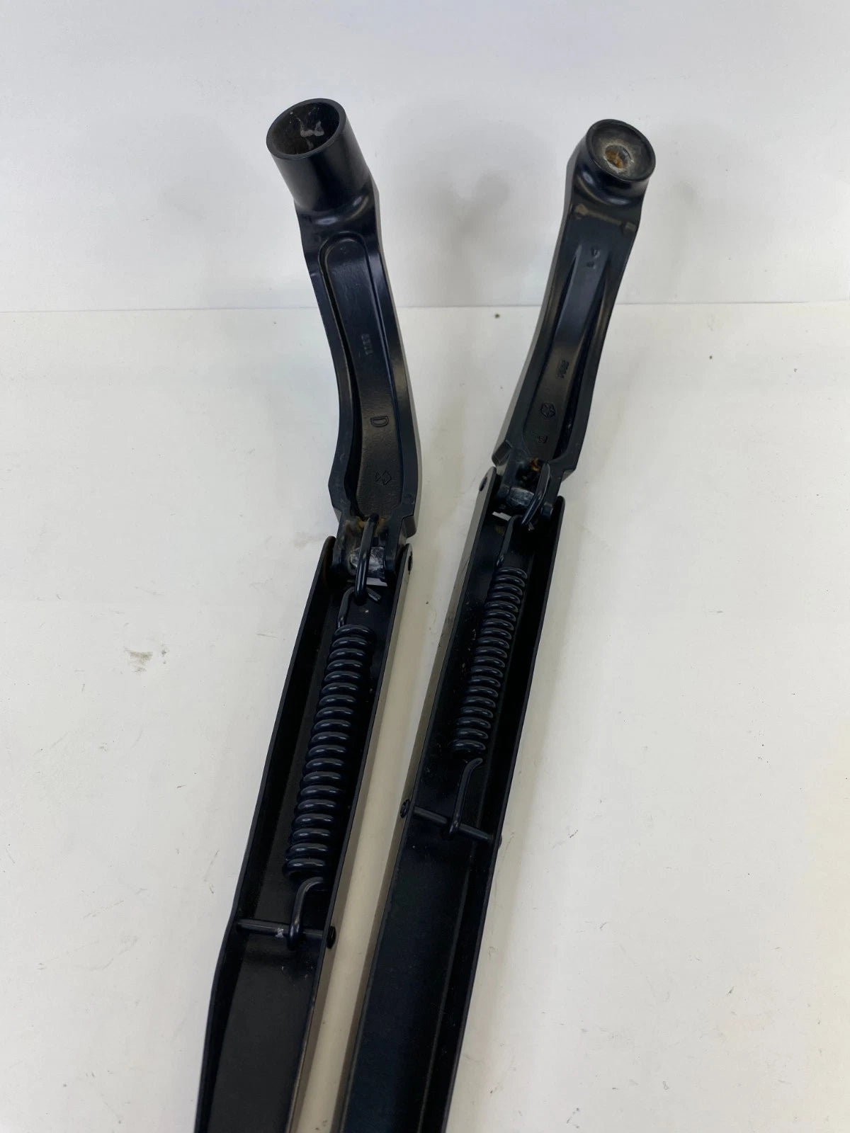 2013 14 15 2016 DODGE DART FRONT WINDSHIELD WIPER ARM PAIR SET OEM