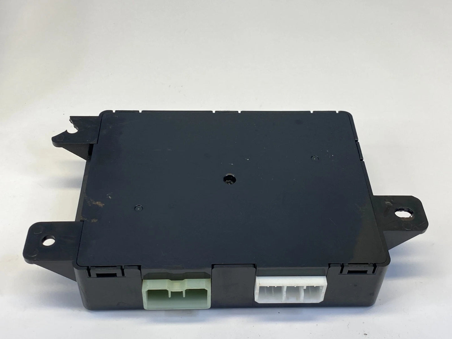 2016-2018 HYUNDAI SANTA FE SPORT MEMORY POWER SEAT CONTROL MODULE 95450-4Z100