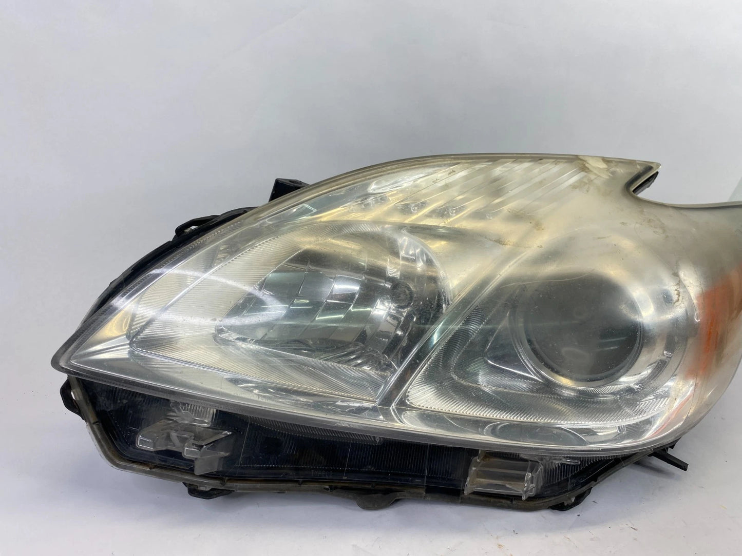 2012-2015 TOYOTA PRIUS FRONT LEFT DRIVER SIDE HALOGEN HEADLIGHT HEAD LAMP ASSY