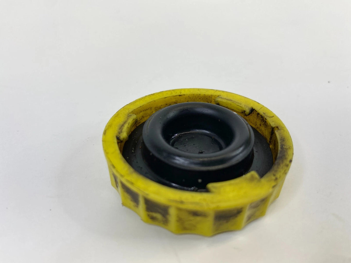 2001-2010 JEEP GRAND CHEROKEE BRAKE MASTER CYLINDER RESERVOIR COVER CAP OEM