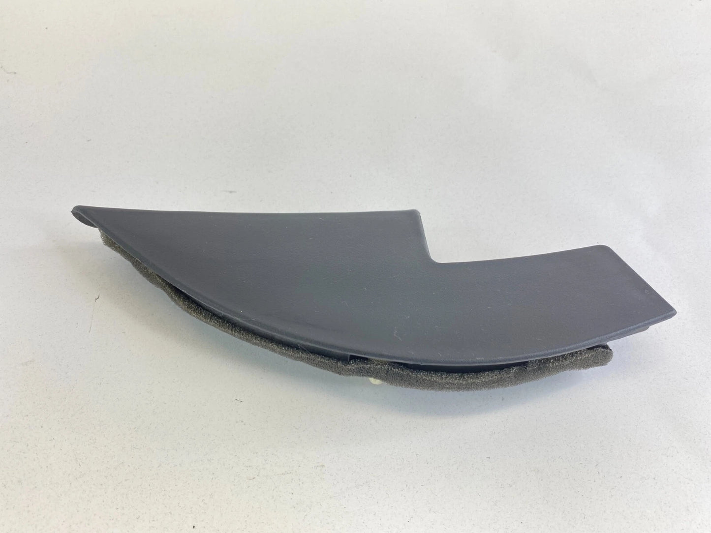 2006-2012 KIA SEDONA FRONT RIGHT PASSENGER INTERIOR MIRROR BOLT COVER TRIM BEZEL