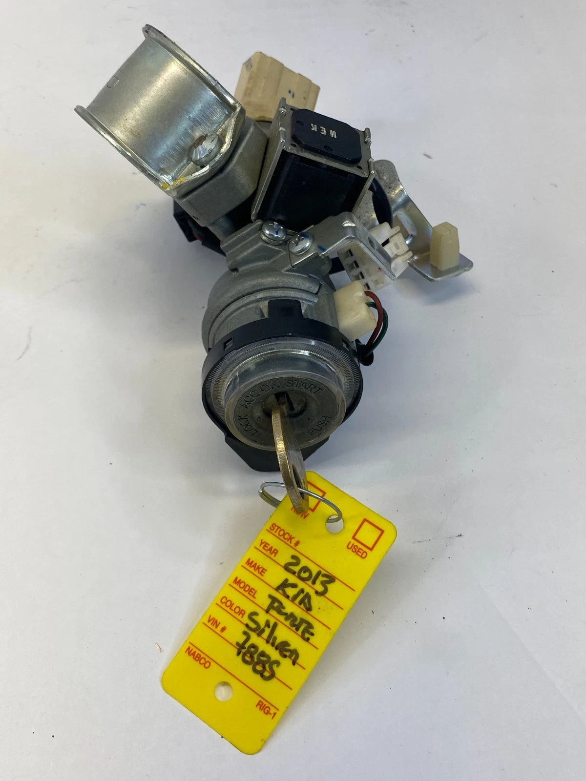 2010 11 12 2013 KIA FORTE AUTOMATIC IGNITION SWITCH LOCK CYLINDER W/ KEY OEM