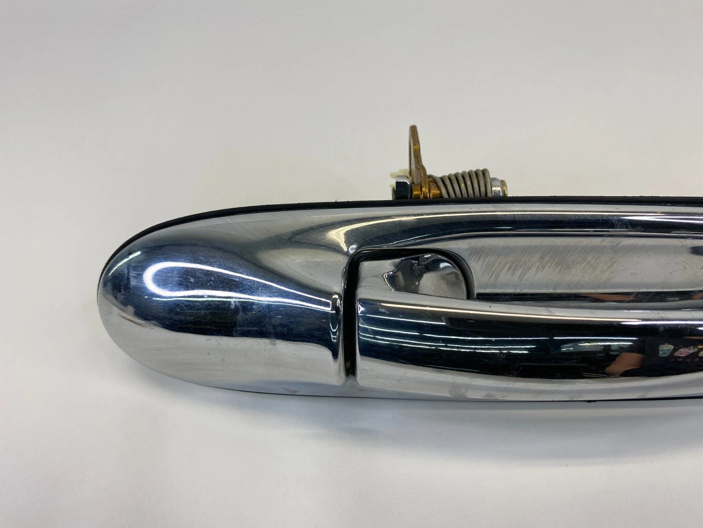 1998-2002 LINCOLN TOWN CAR FRONT RIGHT SIDE EXTERIOR DOOR HANDLE ASSEMBLY OEM