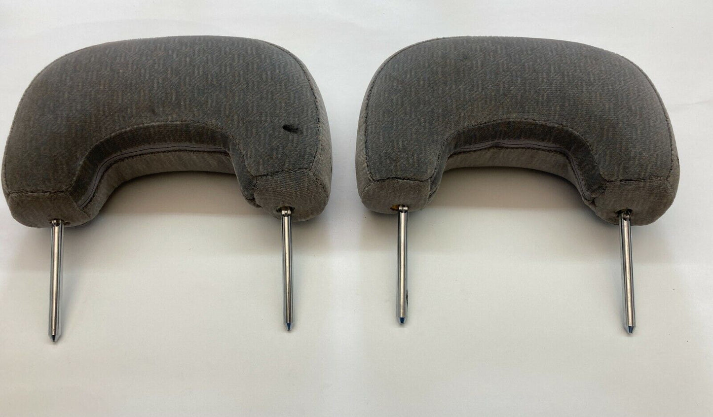 2000 2001 Buick Lesabre Front Right Left Seat Headrest Head Rest Pair Set LH RH