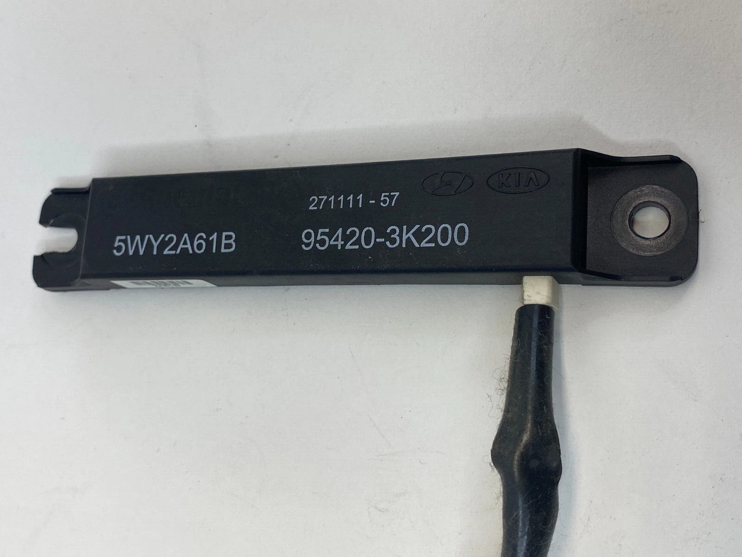 2011-2014 HYUNDAI SONATA REAR BUMPER KEYLESS ENTRY ANTENNA MODULE 95420-3K200