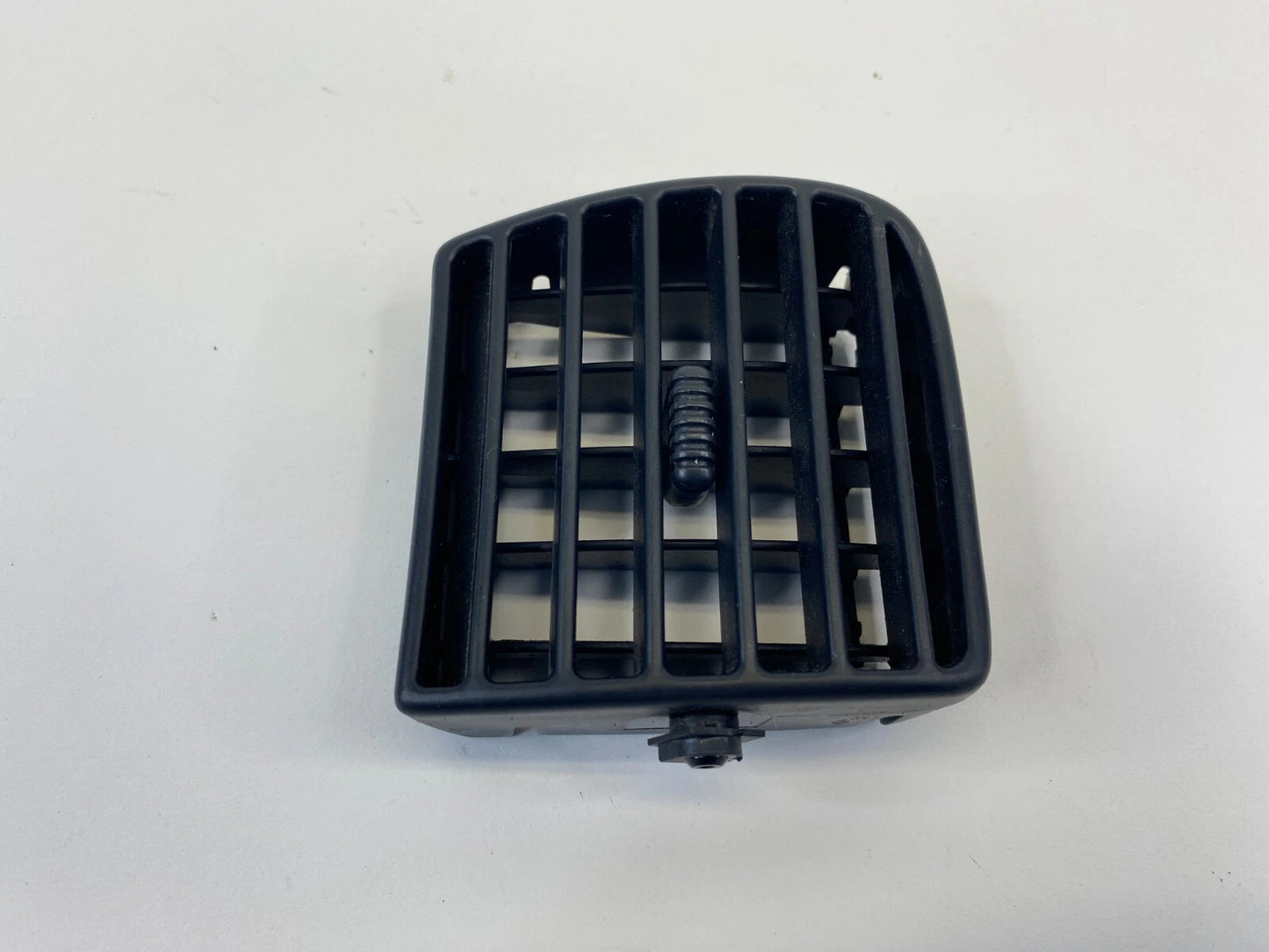 00-06 TOYOTA TUNDRA DOUBLE CAB RIGHT PASSENGER DASH AC AIR VENT OUTLET GRILLE