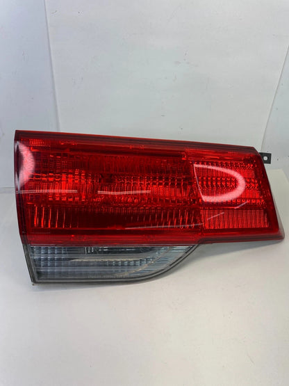 2005-2007 HONDA ODYSSEY LX LEFT DRIVER SIDE INNER TAIL LIGHT REAR LAMP OEM