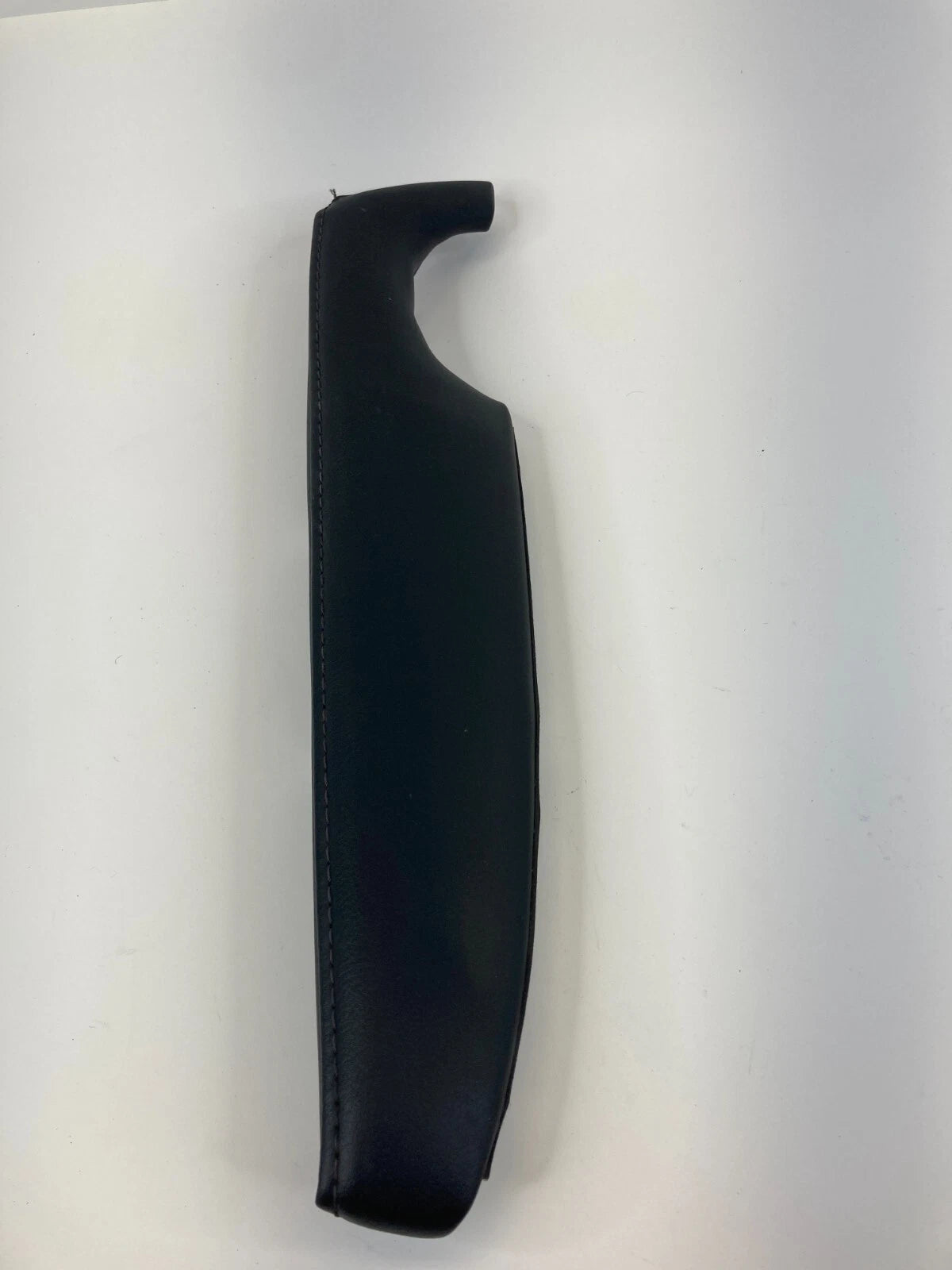 2010 2011 2012 MAZDA CX-7 FRONT RIGHT SIDE INTERIOR DOOR ARMREST ARM REST OEM