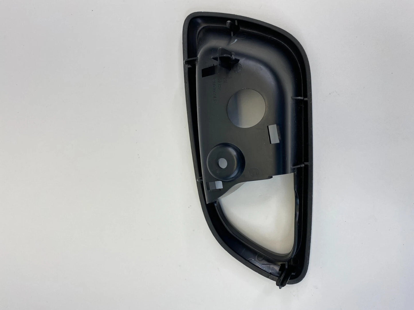 2011-2020 DODGE JOURNEY REAR RIGHT INNER DOOR HANDLE BEZEL TRIM 3001059LFN OEM