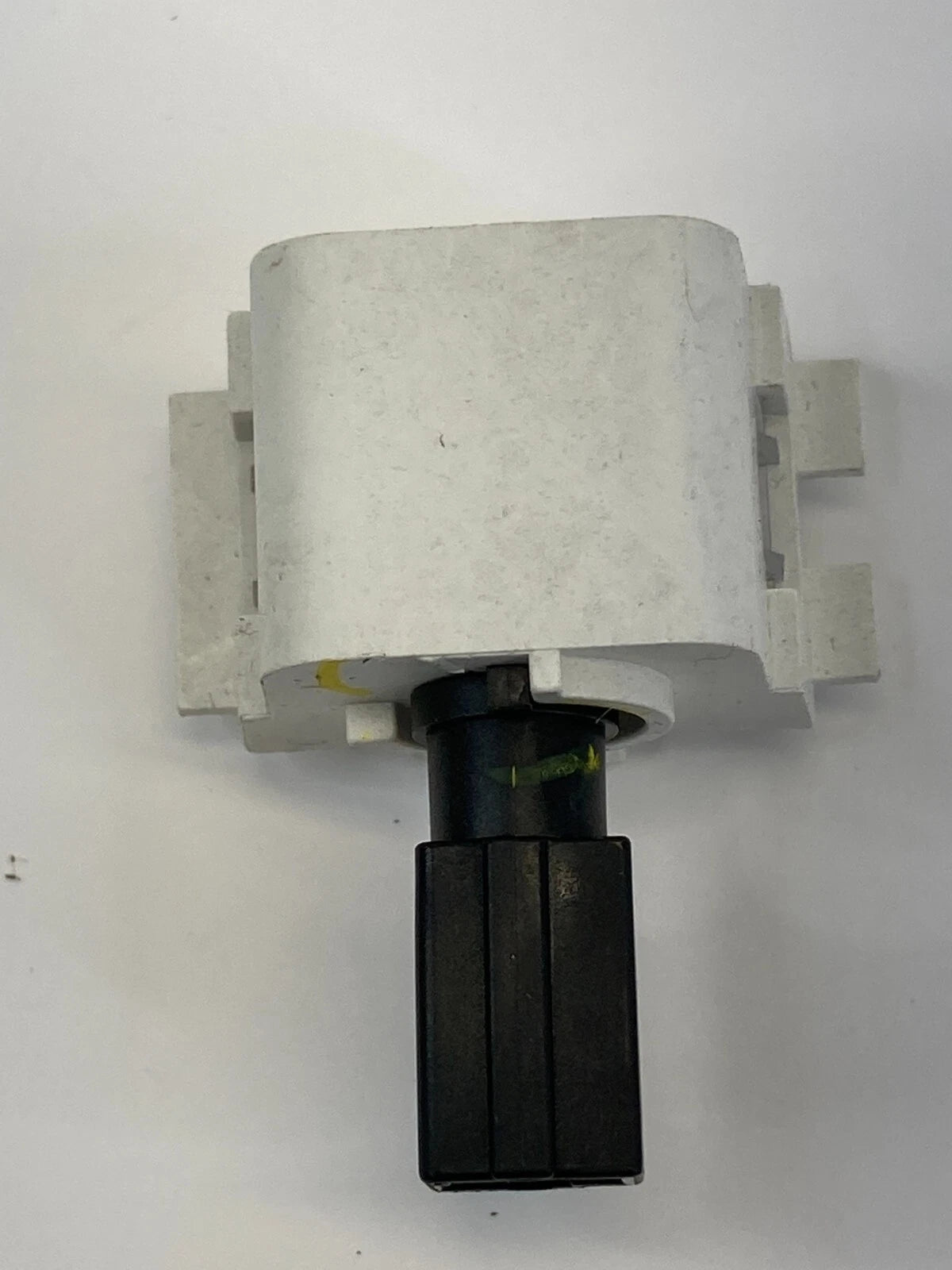 2007 2008 INFINITI G35 SEDAN GLOVE BOX LAMP LIGHT SENSOR OEM
