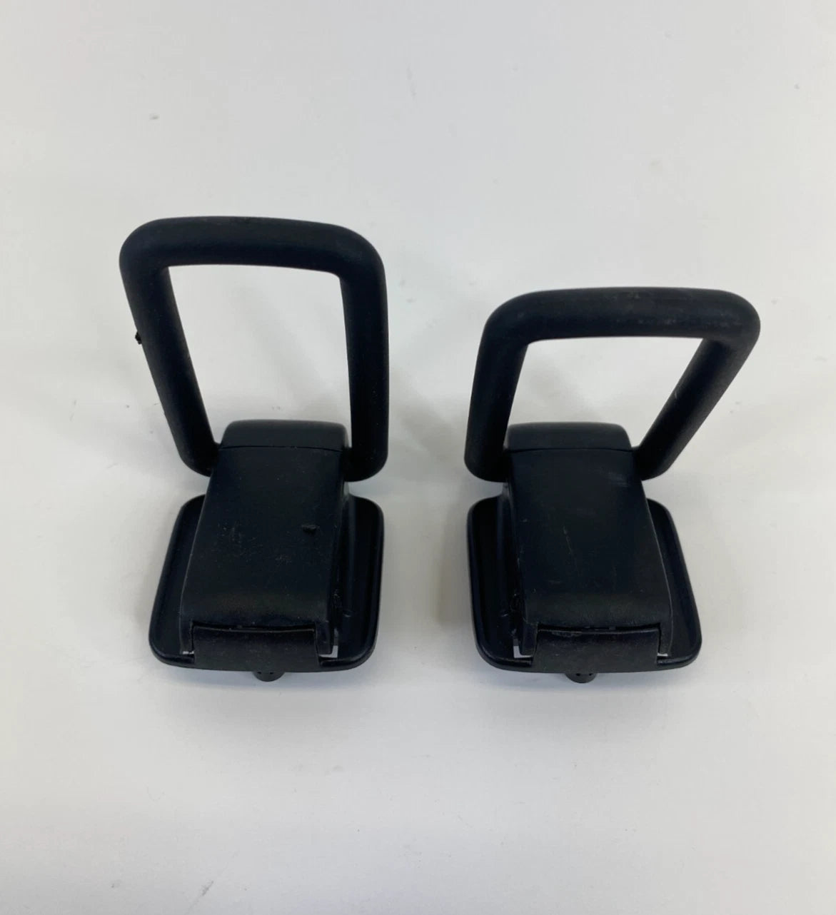07-12 MAZDA CX-7 CX7 REAR TRUNK CARGO TIE DOWN HOOK HOLDER SUPPORT SET C23569563