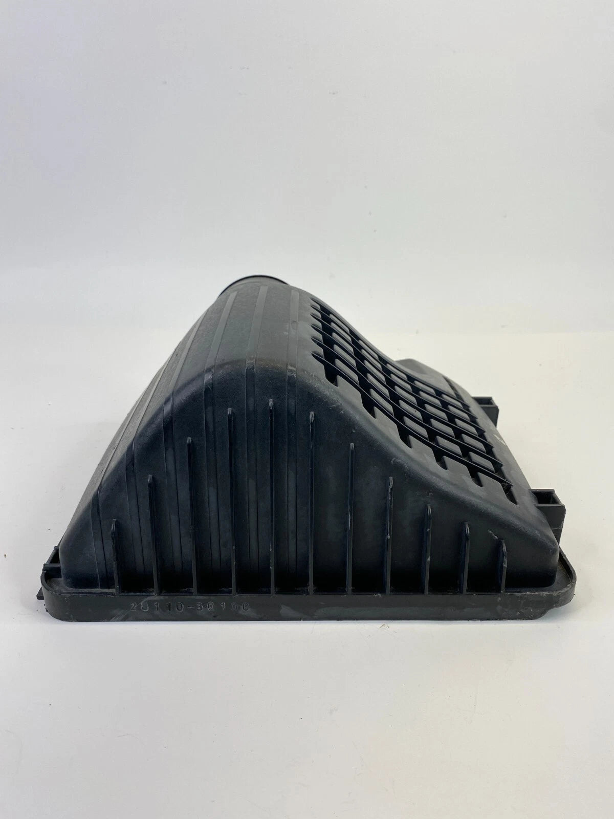 2011-2014 HYUNDAI SONATA 2.4L AT AIR INTAKE CLEANER BOX UPPER COVER TRIM OEM