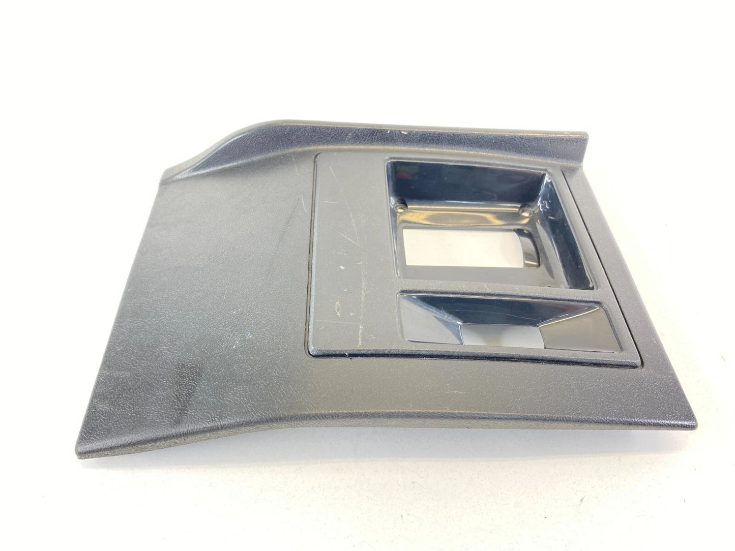 1990-2005 GMC SAFARI REAR SIDE DOOR TRIM PANEL COVER BEZEL TRIM 14078469 OEM