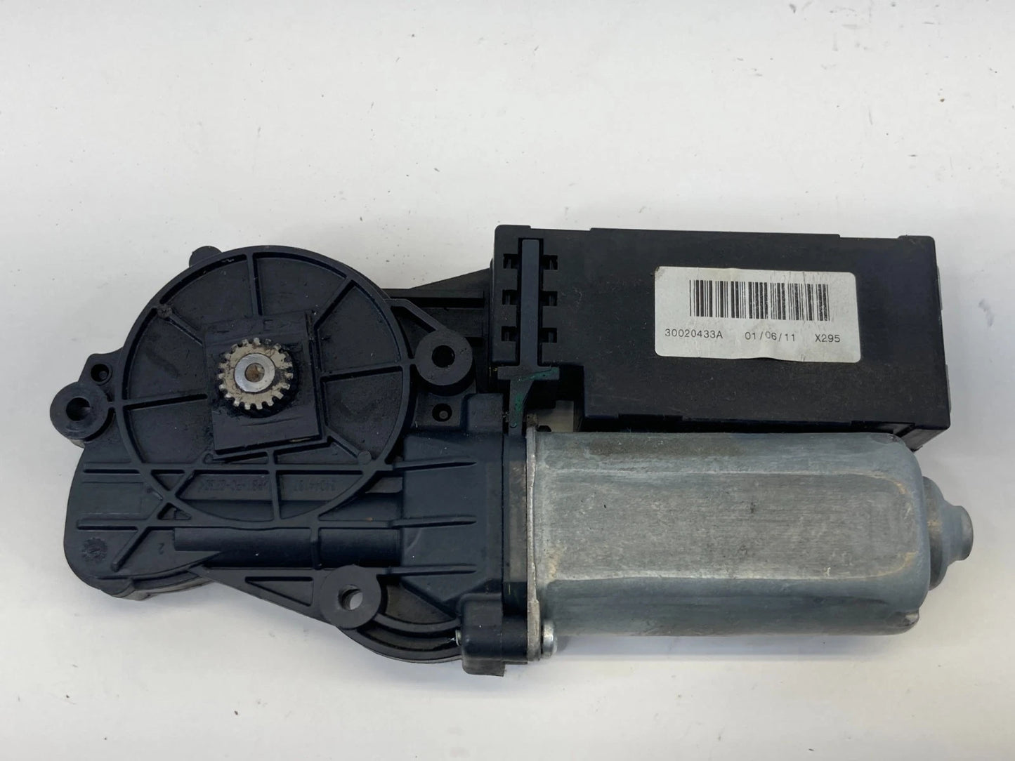 2005-2011 CADILLAC STS UPPER SUNROOF MOTOR MOONROOF MOTOR 30006476B OEM