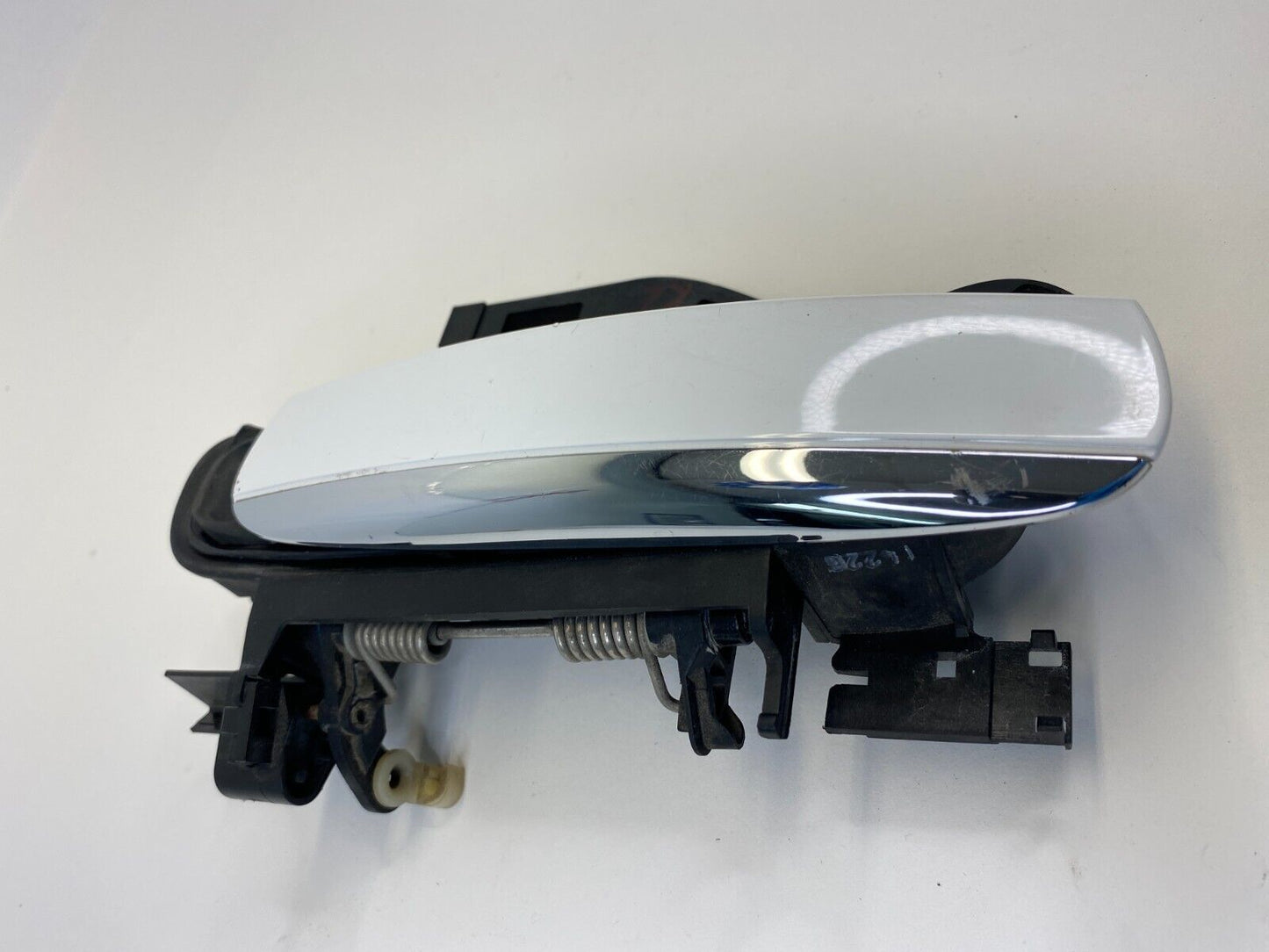 2005-2011 Audi A6 Quattro Rear Left Side Exterior Door Handle Assembly 4F0837885