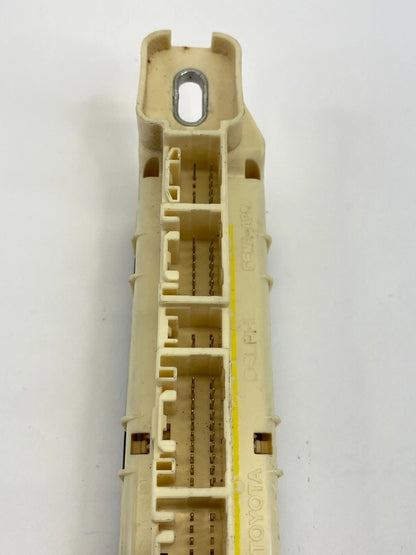 2005-2008 TOYOTA TACOMA CREW CAB 4.0 AT RIGHT DASH CABIN FUSE RELAY JUNCTION BOX